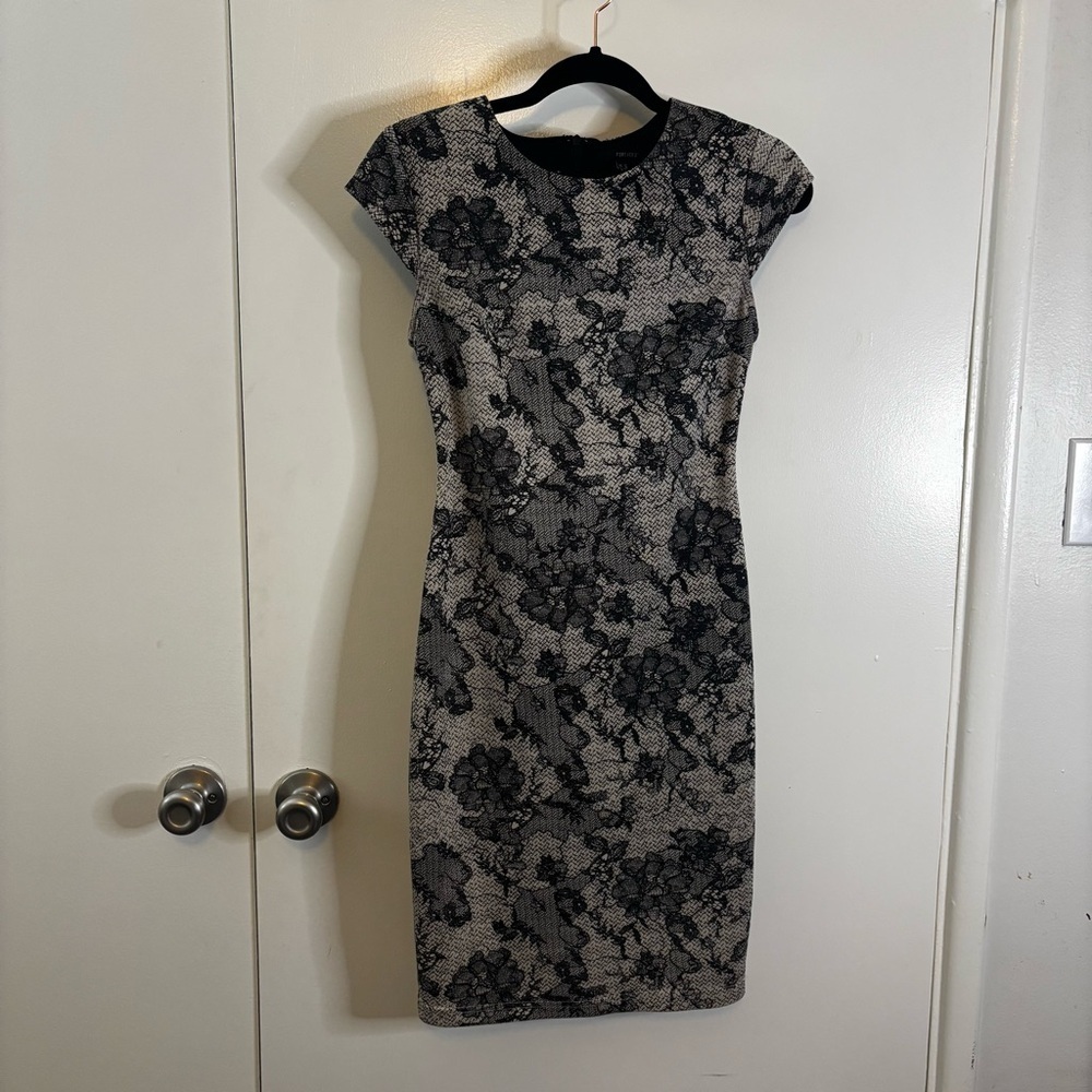 Forever 21 Black Floral Sheath Dress